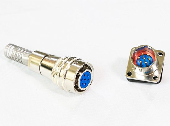 FQN系列內(nèi)卡扣式防水圓形連接器